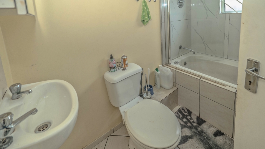 2 Bedroom Property for Sale in Sunset Glen Western Cape